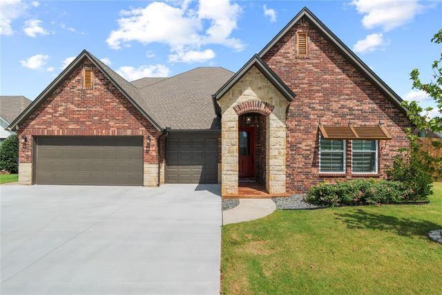 300 Bray Lane, Yukon, OK 73099