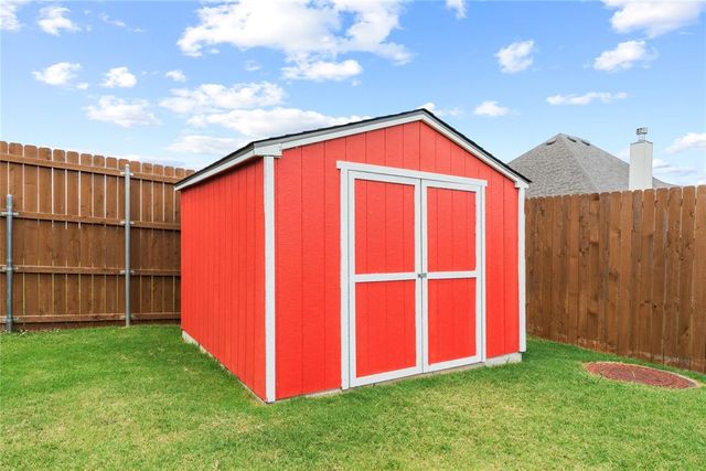 300 Bray Lane, Yukon, OK 73099