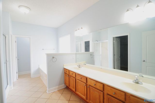 5016 Liberty Park Circle, Owens Cross Roads, AL 35763