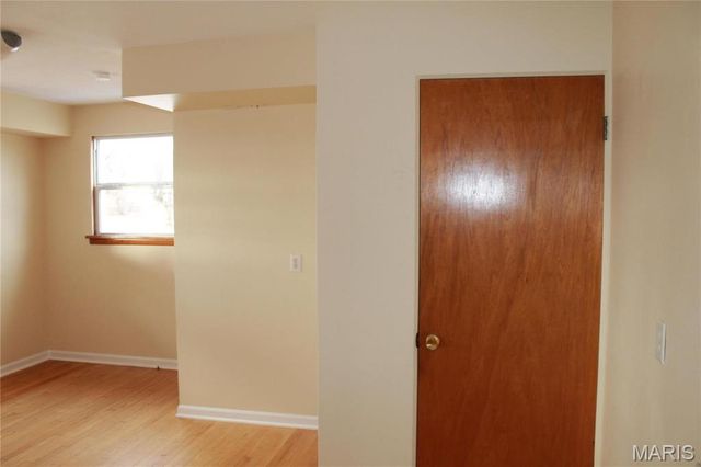 1240 N Main, St Clair, MO 63077