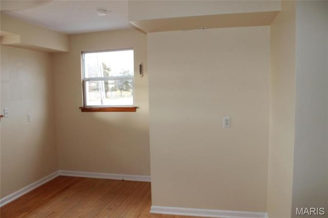 1240 N Main, St Clair, MO 63077
