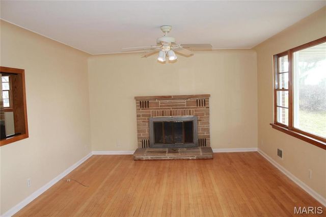 1240 N Main, St Clair, MO 63077