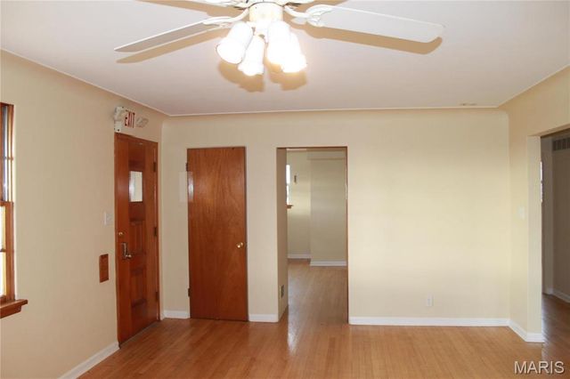 1240 N Main, St Clair, MO 63077
