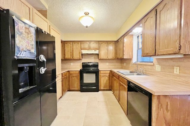 6301 Hunters Glen Drive, Watauga, TX 76148