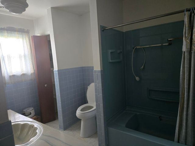 14134 N Holly Road, Holly, MI 48442