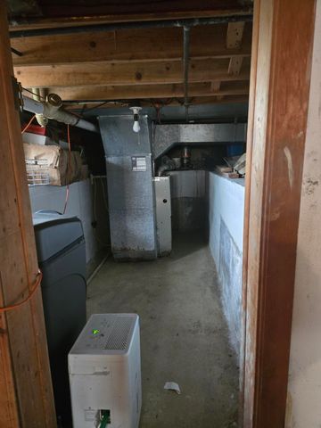 14134 N Holly Road, Holly, MI 48442