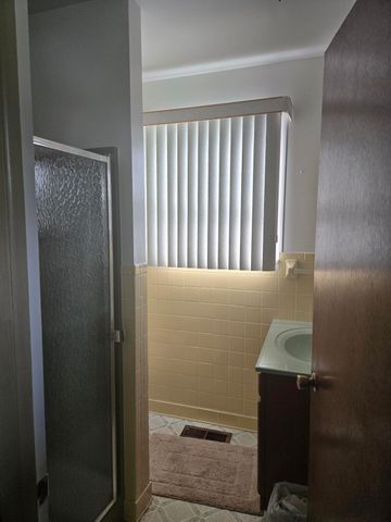 14134 N Holly Road, Holly, MI 48442