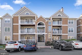 7509 ASHBY LN #J, Alexandria, VA 22315