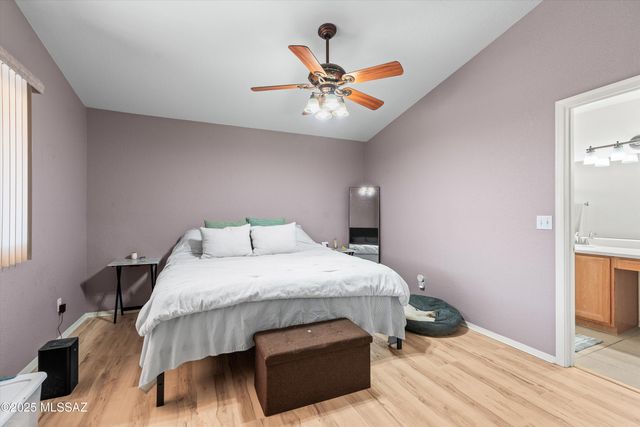 2081 W Cholla Vista Drive, Tucson, AZ 85704