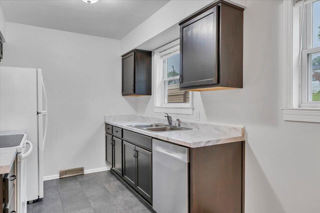 3740 Salem, Roanoke, VA 24017