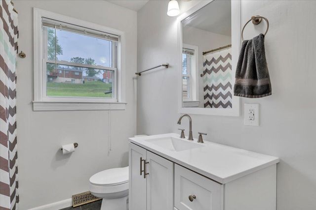 3740 Salem, Roanoke, VA 24017