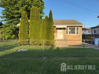124 Chestnut Street, Avenel, NJ 07001