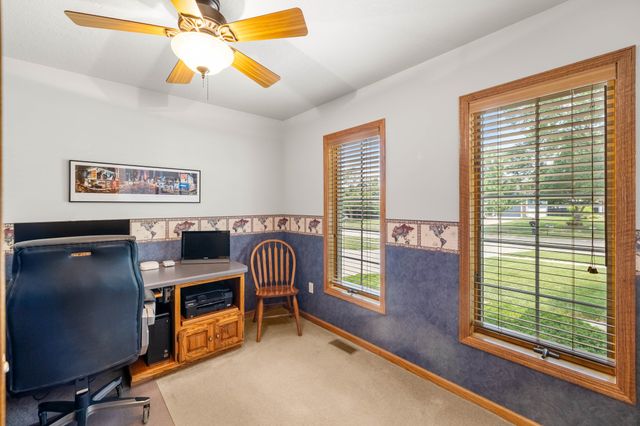 1406 NW Parkridge Place, Ankeny, IA 50023
