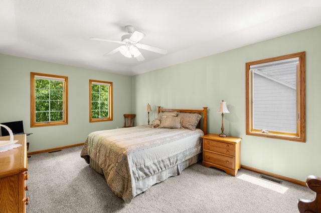 1406 NW Parkridge Place, Ankeny, IA 50023