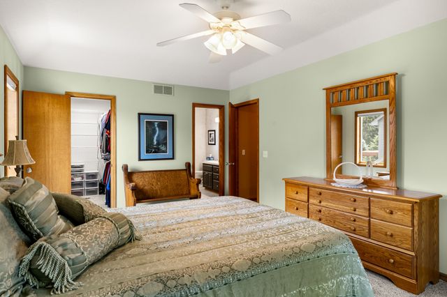 1406 NW Parkridge Place, Ankeny, IA 50023