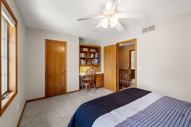 1406 NW Parkridge Place, Ankeny, IA 50023