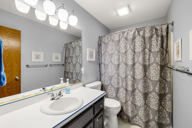 1406 NW Parkridge Place, Ankeny, IA 50023