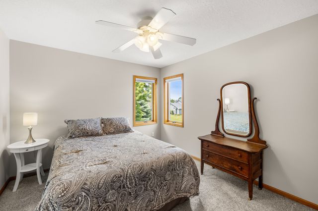 1406 NW Parkridge Place, Ankeny, IA 50023