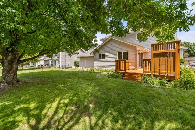 1406 NW Parkridge Place, Ankeny, IA 50023