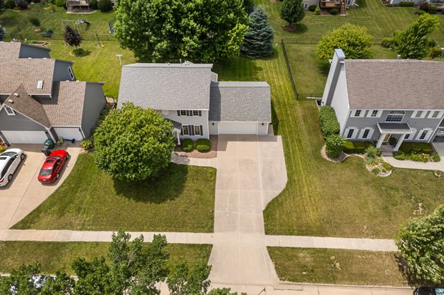 1406 NW Parkridge Place, Ankeny, IA 50023