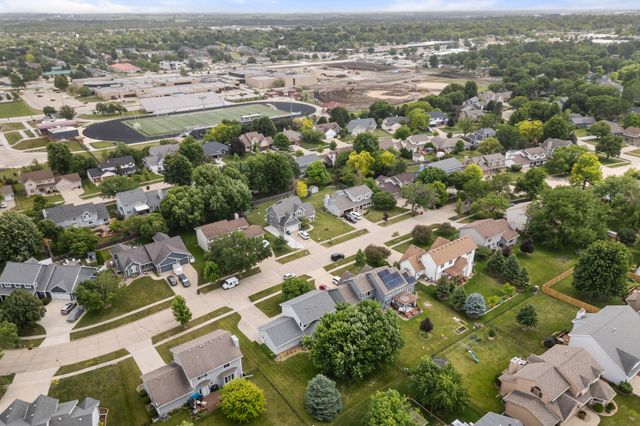1406 NW Parkridge Place, Ankeny, IA 50023