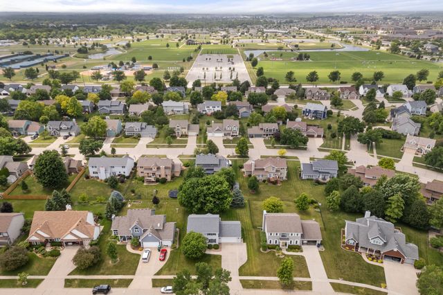 1406 NW Parkridge Place, Ankeny, IA 50023