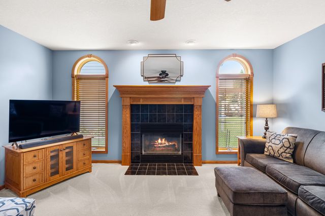 1406 NW Parkridge Place, Ankeny, IA 50023
