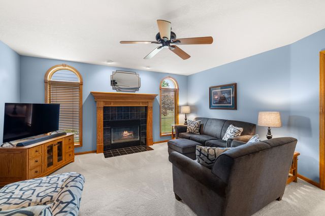 1406 NW Parkridge Place, Ankeny, IA 50023