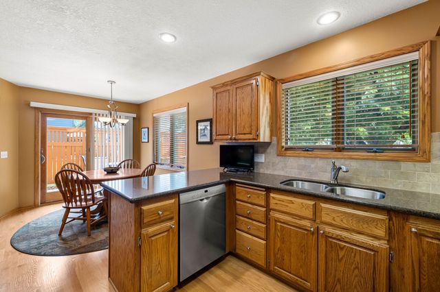 1406 NW Parkridge Place, Ankeny, IA 50023