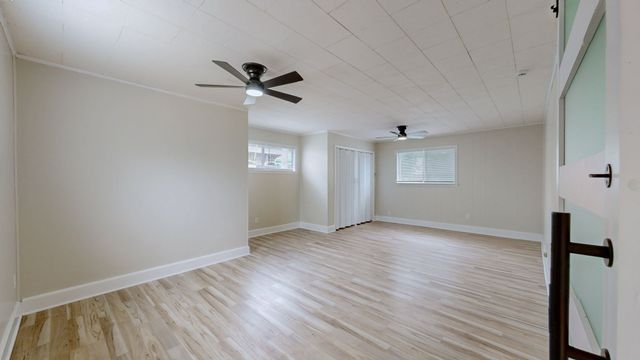 146 Lakeshore Dr, Springville, TN 38256