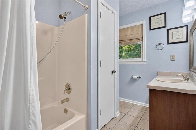 757 S Hileah Court, Lithonia, GA 30058