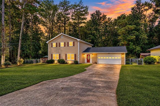 757 S Hileah Court, Lithonia, GA 30058