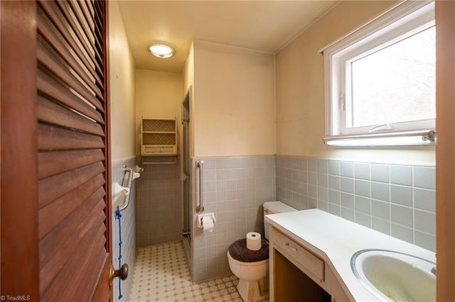 4319 Hicone Road, Greensboro, NC 27405