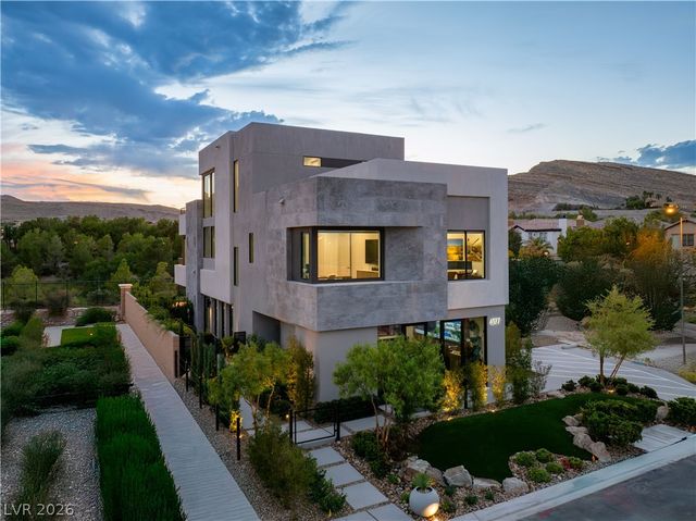 3956 Heron Fairway Drive, Las Vegas, NV 89141