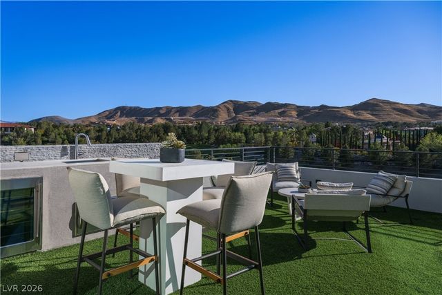 3956 Heron Fairway Drive, Las Vegas, NV 89141