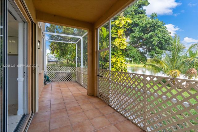 1413 SW 158th Avenue, Pembroke Pines, FL 33027