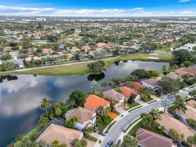 1413 SW 158th Avenue, Pembroke Pines, FL 33027