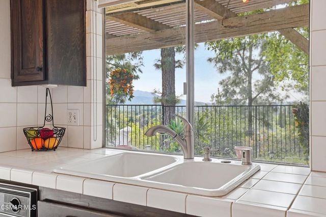 2909 Blue Spruce Circle, Thousand Oaks, CA 91360