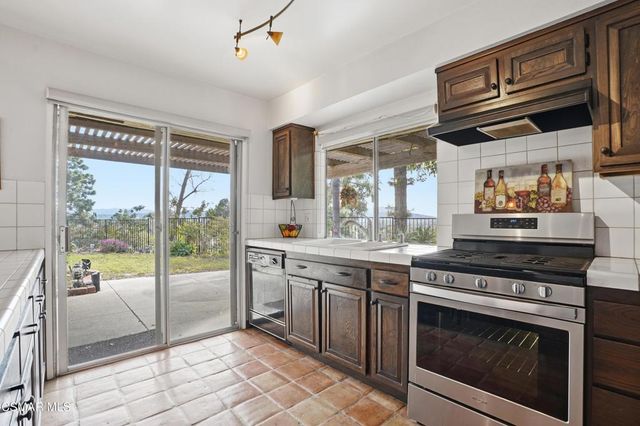 2909 Blue Spruce Circle, Thousand Oaks, CA 91360