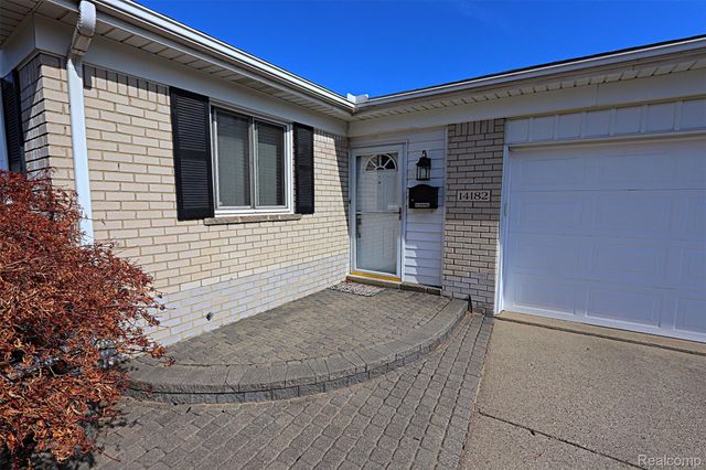 14182 Blue Skies Street, Livonia, MI 48154