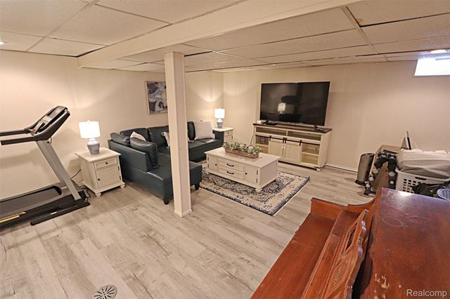 14182 Blue Skies Street, Livonia, MI 48154