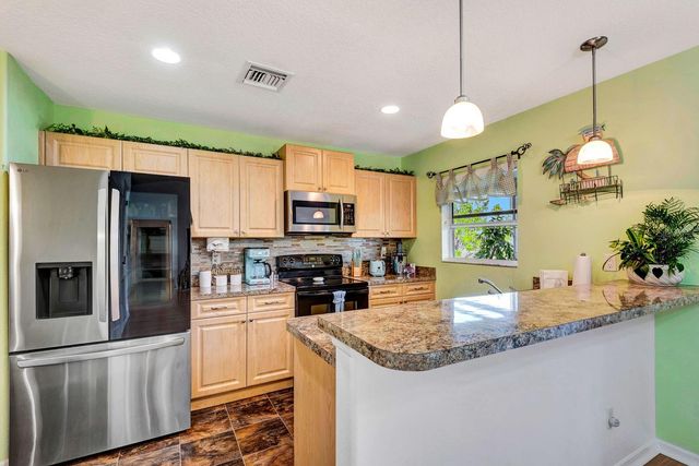 3404 54TH STREET E, Palmetto, FL 34221