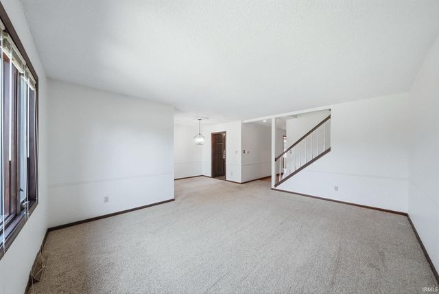 6669 Quail Ridge Lane, Fort Wayne, IN 46804