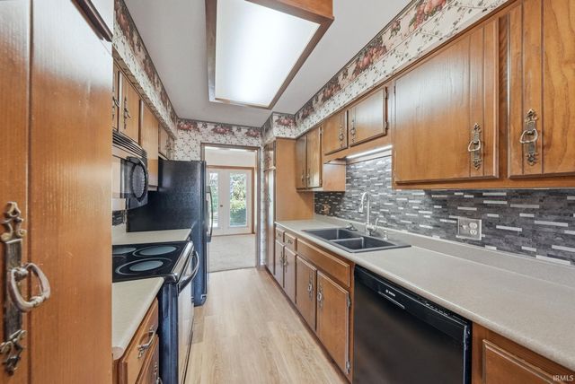 6669 Quail Ridge Lane, Fort Wayne, IN 46804