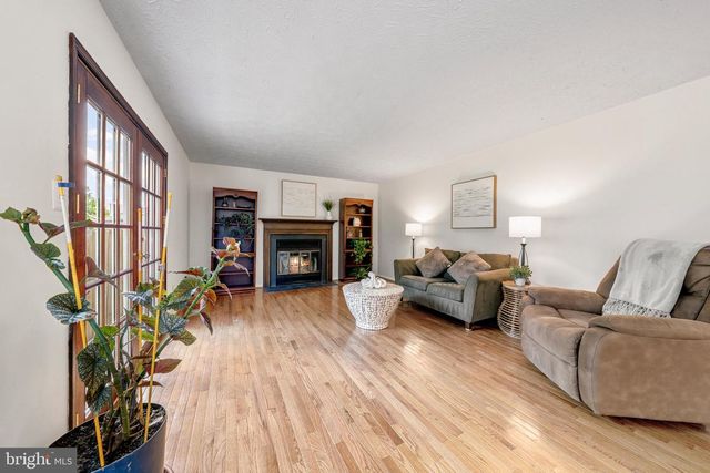 1425 CELLAR CREEK WAY, Herndon, VA 20170