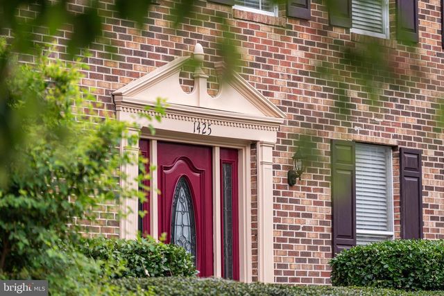 1425 CELLAR CREEK WAY, Herndon, VA 20170