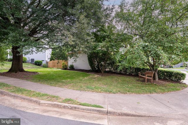 1425 CELLAR CREEK WAY, Herndon, VA 20170