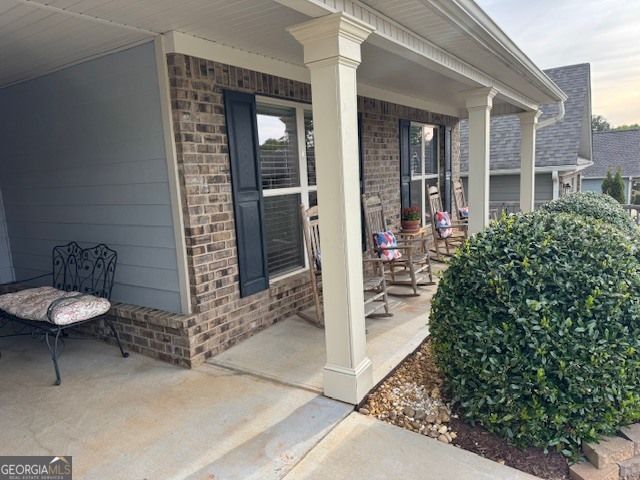 50 Goldshore Way, Statham, GA 30666