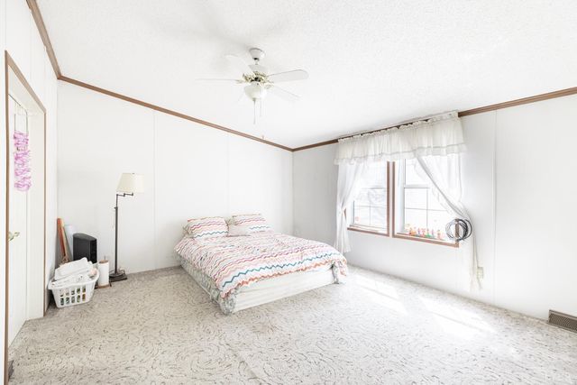 750 Price Ln, Pamplin, VA 23958