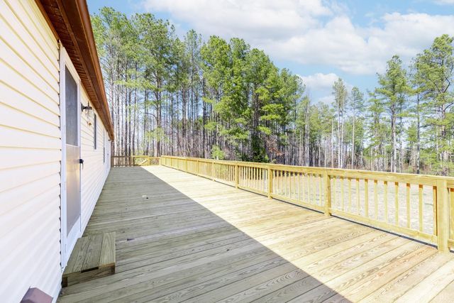 750 Price Ln, Pamplin, VA 23958